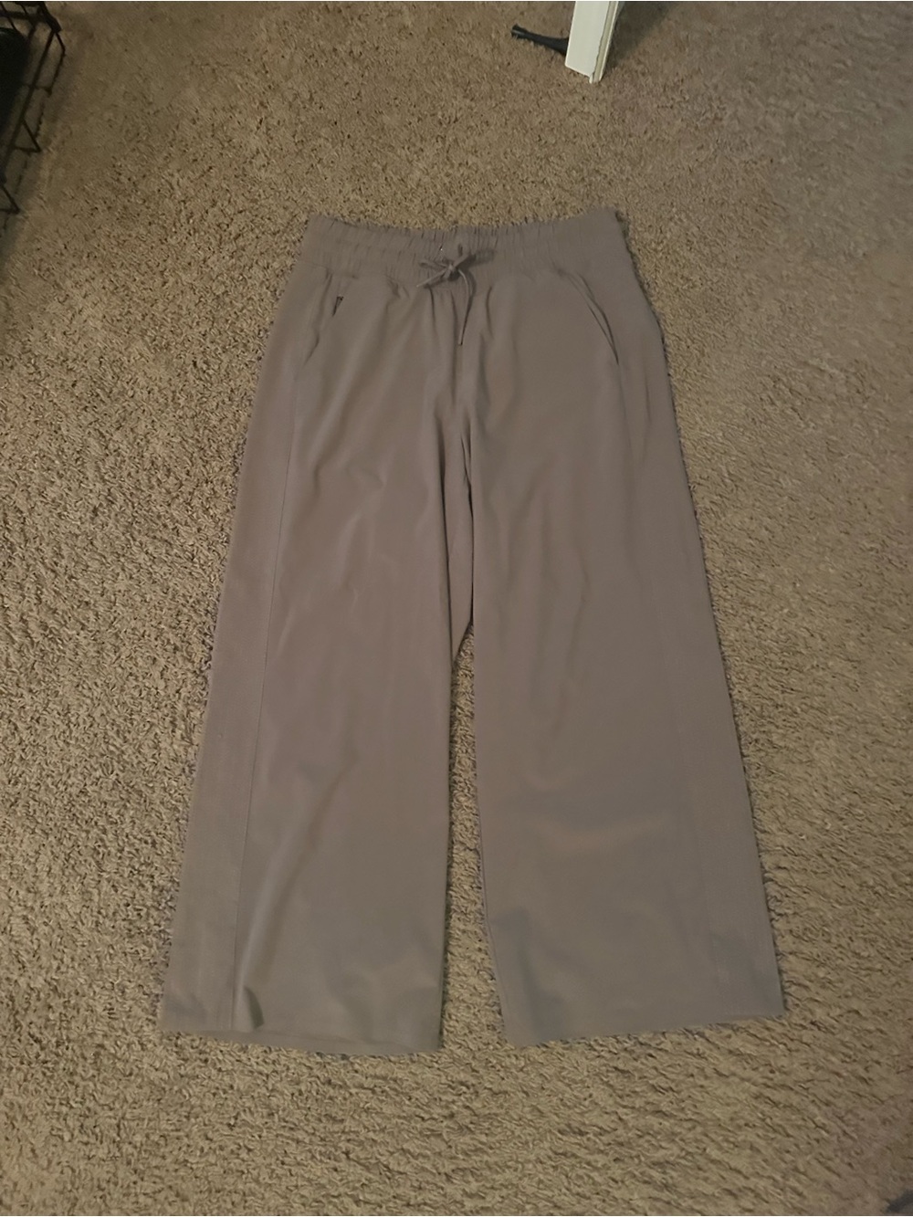 Athleta Endeavor High Rise Relaxed Wide Leg Pants Taupe Size 6